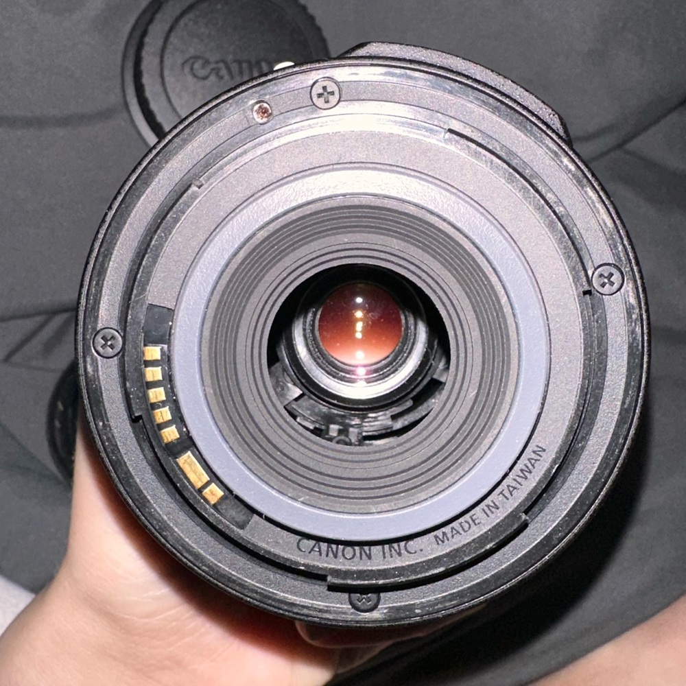 Canon Lens - Picture 4 of 4